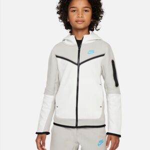 Boys Nike Tech Full-zip jacket